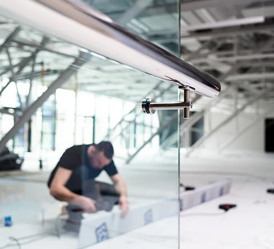 Downtowm Vaughan highly skilled glass repair technicians