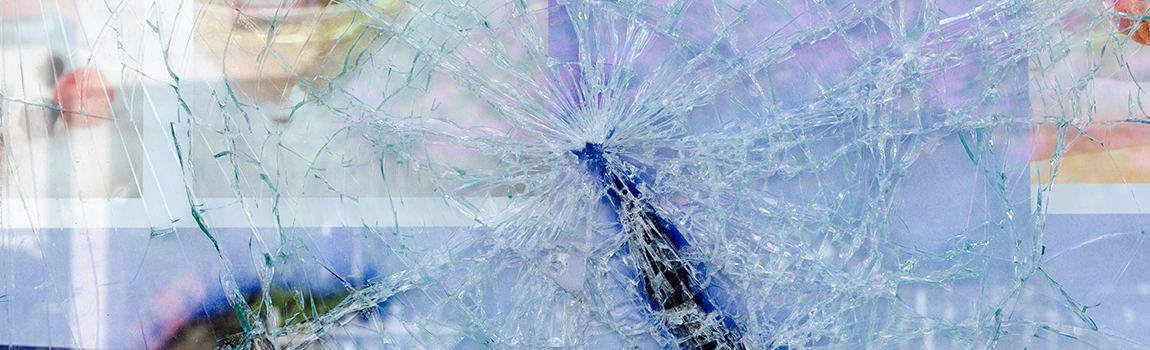 Window Broken Glass Repair in Maple