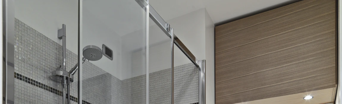 Frosted Glass Shower Doors in Downtowm Vaughan, ON